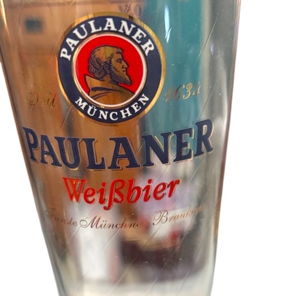 Vintage Paulaner München Weissbier Swirled German Beer Glass; .5 Liters - Picture 2 of 10